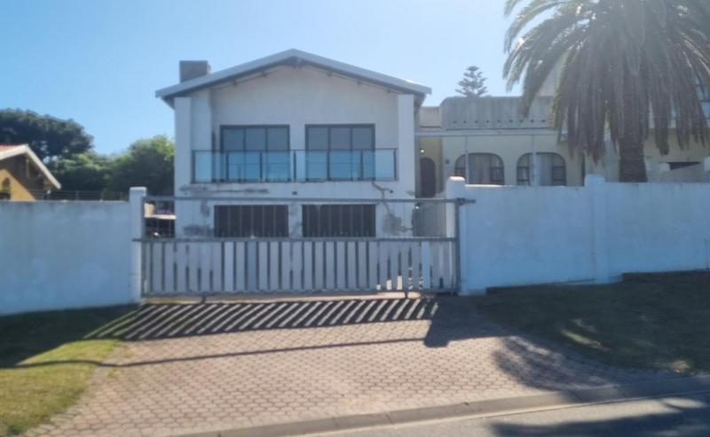 To Let 3 Bedroom Property for Rent in Mossel Bay Western Cape